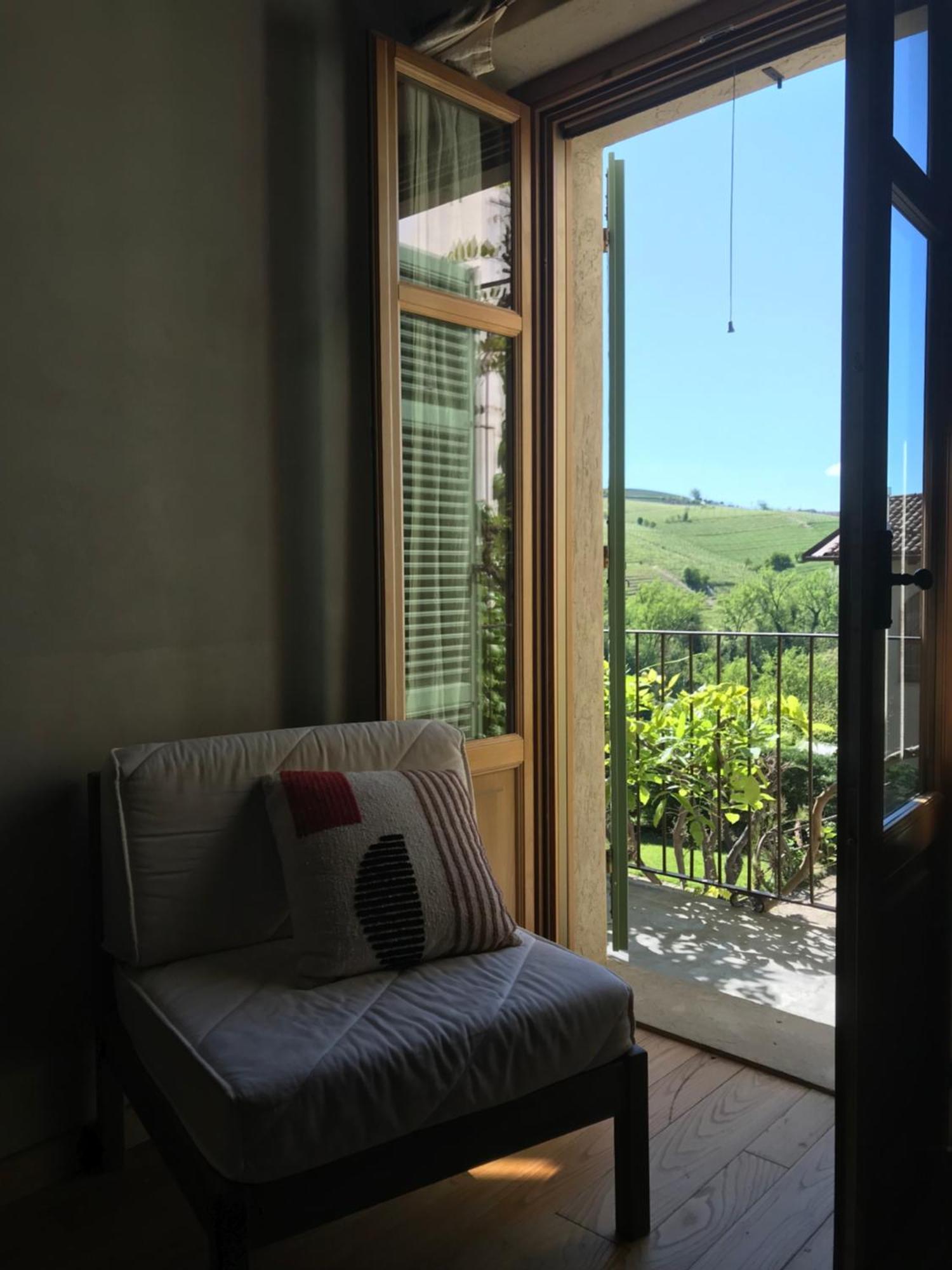 B&B Acaso Серралунга-д'Альба Номер фото