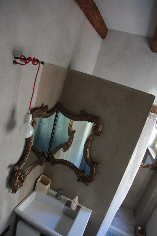 B&B Acaso Серралунга-д'Альба Номер фото